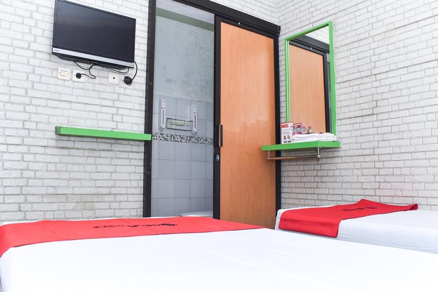 Reddoorz Near Hartono Mall Kejayan Ngoại thất bức ảnh