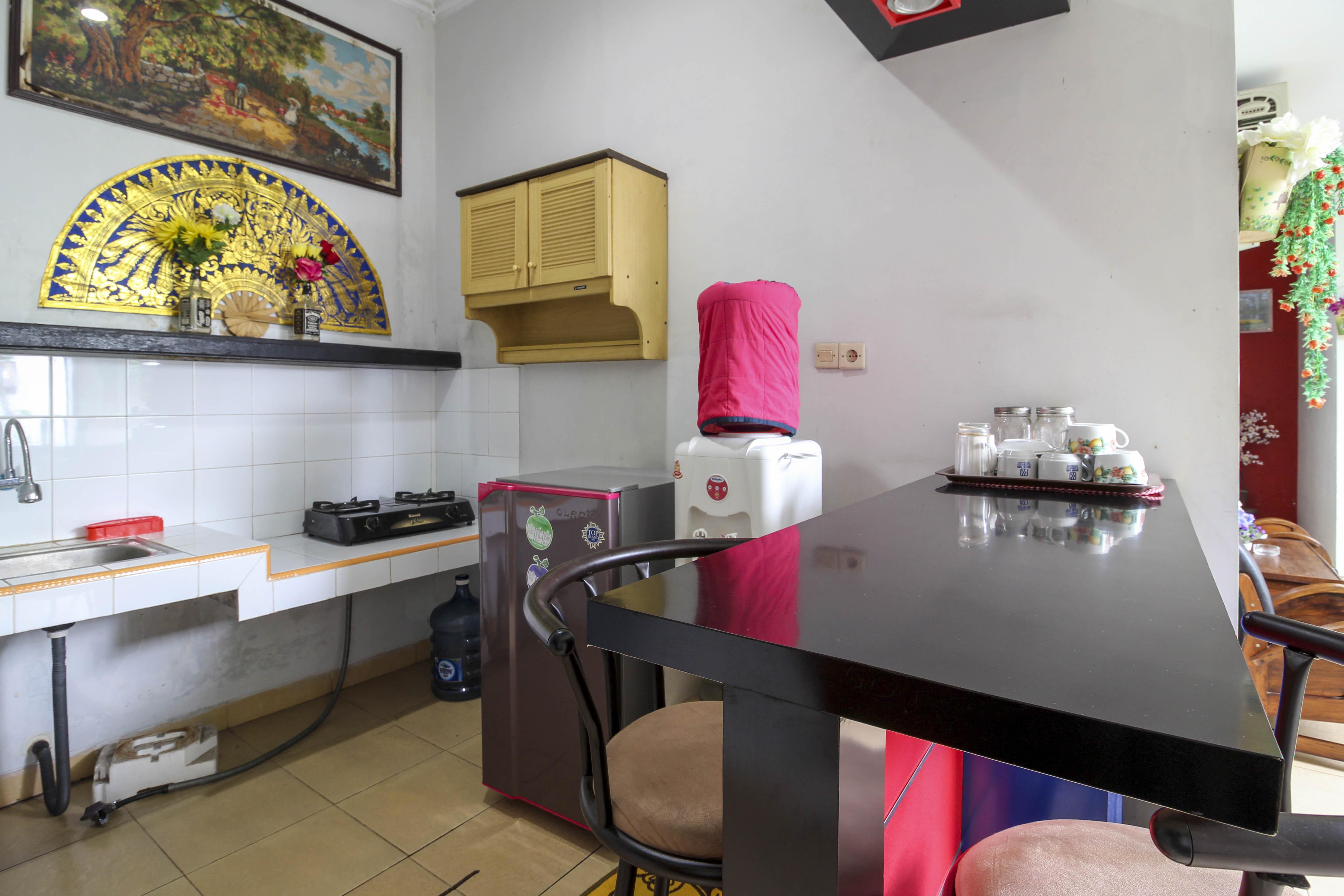 Reddoorz Near Hartono Mall Kejayan Ngoại thất bức ảnh