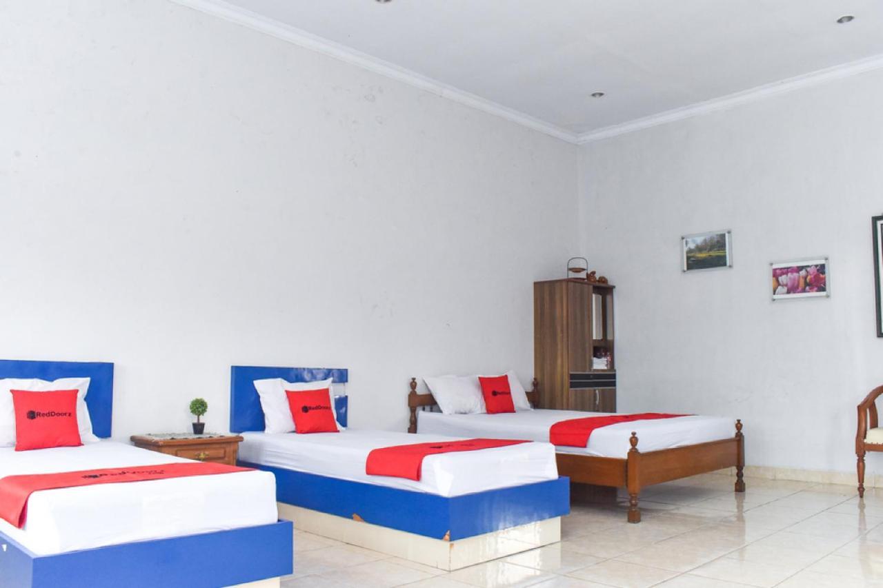 Reddoorz Near Hartono Mall Kejayan Ngoại thất bức ảnh
